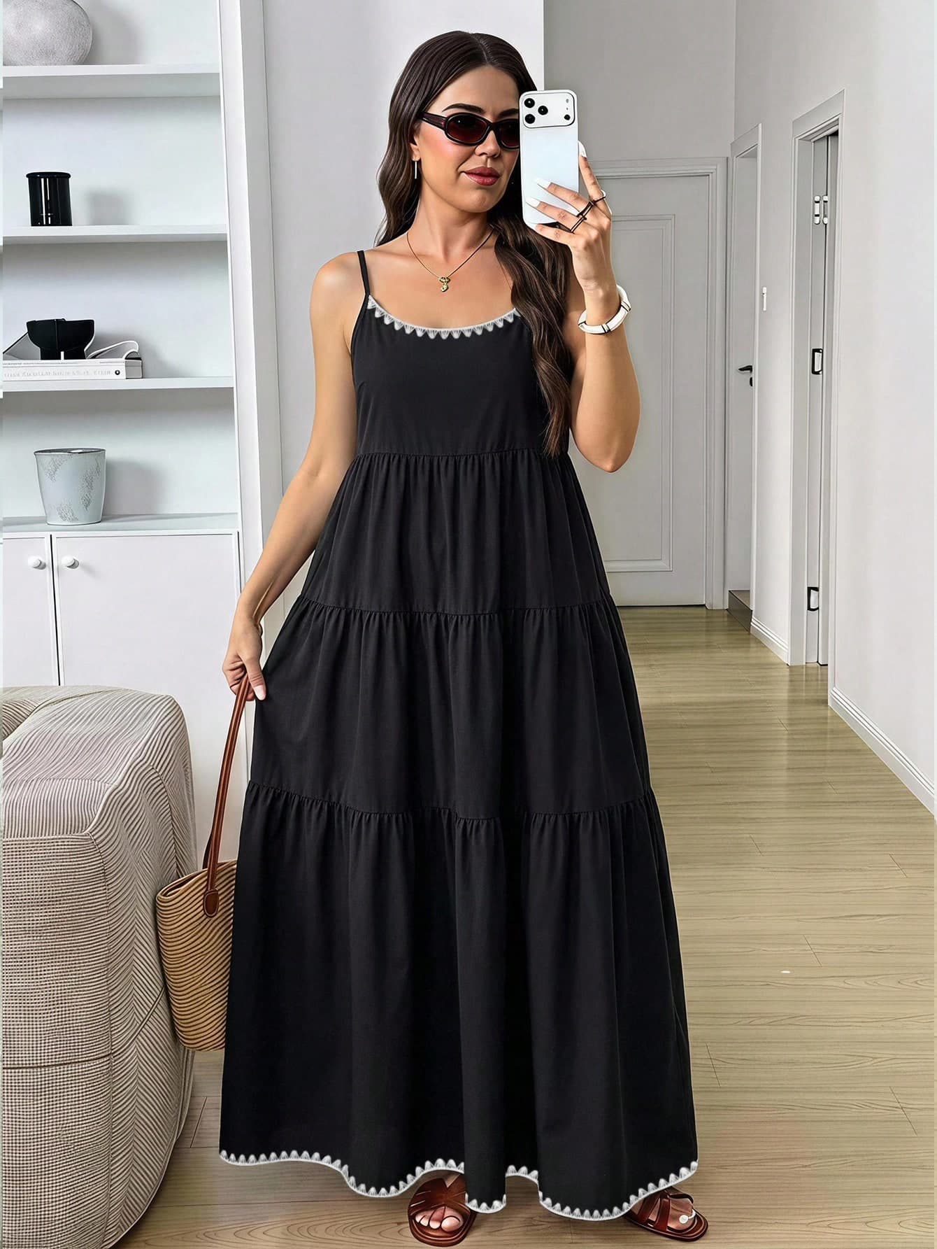 Comfylo Vacation Casual Shell Flower Craft Plus Size Women's Black Spaghetti Strap Dress, Suitable For Summer