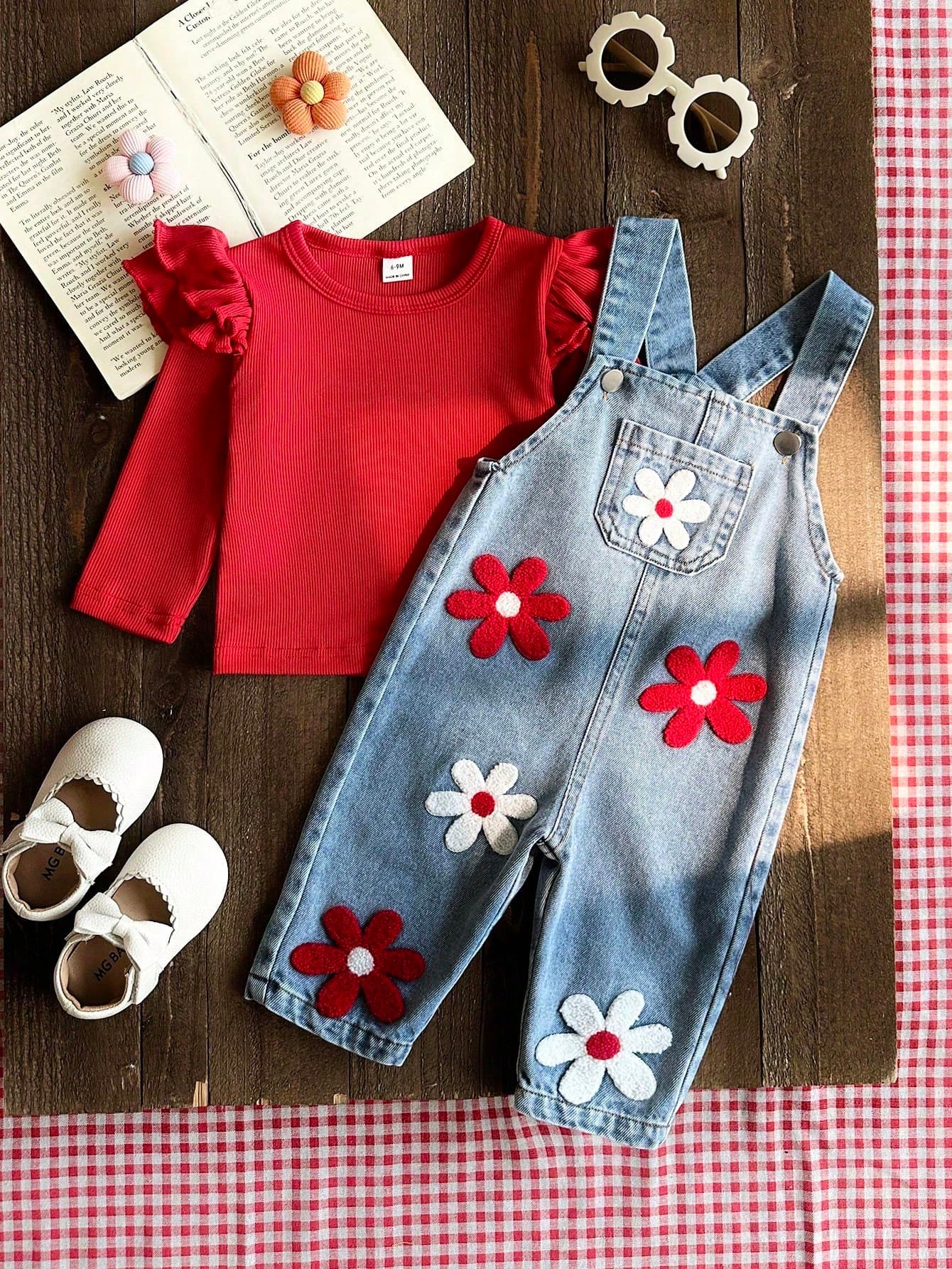 SHEIN Vintaside Kids 2pcs Baby Boy Baby Girl Unisex Infant Toddler 0-3 Years Spring Autumn Red Sweet Style Floral Embroidery Denim Long Pants, Round Neck Long Sleeve Pullover Top With Denim Overall Pants Set, Suitable For Outings, Shopping And Casual Wear