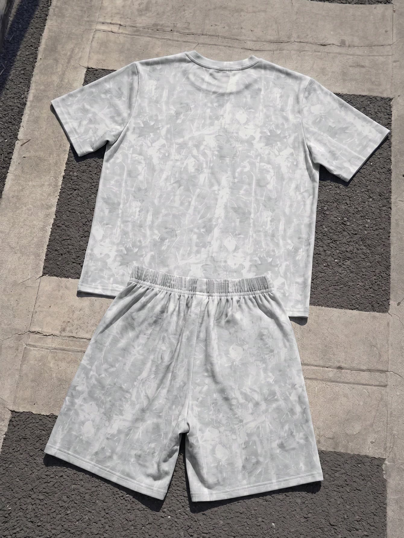 SHEIN Teen Boy 2pcs Teen Boy Casual Maple Leaf Print Round Neck Short Sleeve T-Shirt And Shorts Set, Suitable For Summer