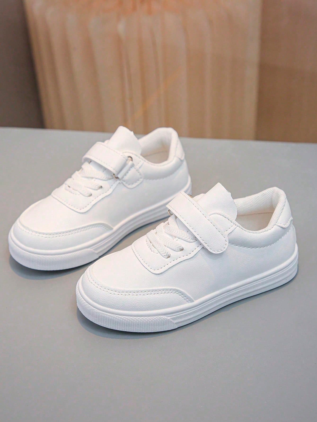 Fashionable Unisex Kids Casual Hook And Loop Sports Shoes, White Sneakers, Suitable For Back To School Season