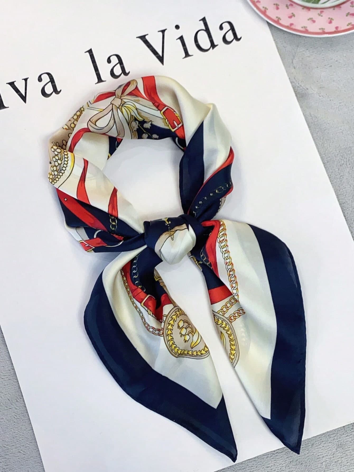 1pc Women's Luxurious Designer Chain Printed Spring Silk Bandana Scarf, 70*70cm, Suitable For Daily Wear Bandana