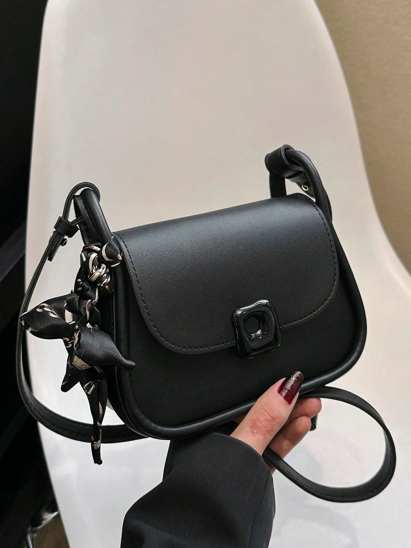DAZY 1pc Solid Color Soft Edge PU Saddle Bag, Mini Magnetic Flap Adjustable Strap Shoulder Bag, Suitable For Women Casual Daily Use