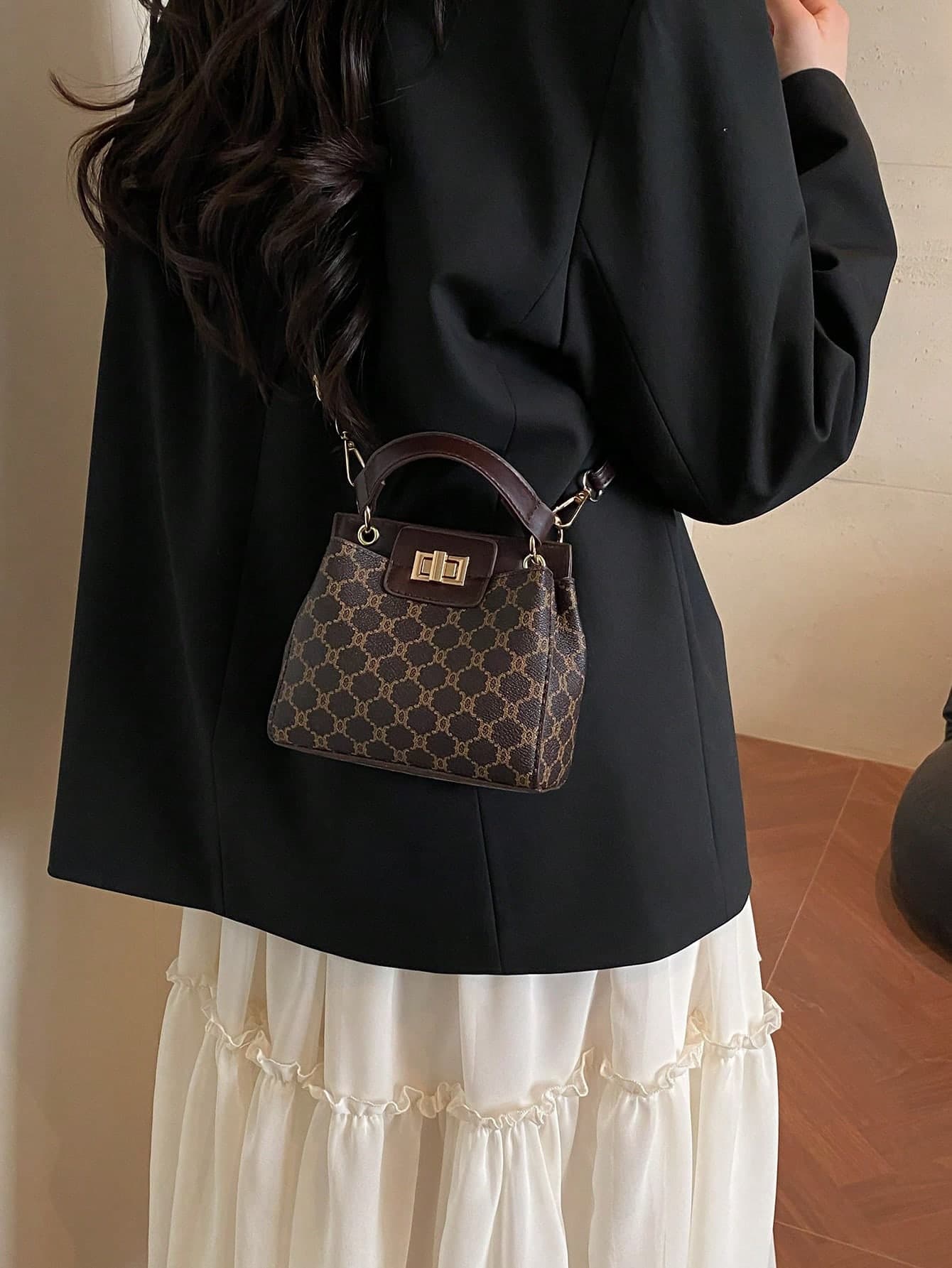 Summer, 1pc Contrast Color Vintage Pattern Mini Handbag, Multi-Pocket Vintage Mini Crossbody Bag, Fashionable Luxury High-Quality Women's Bag, Women's Wallet, Women's Crossbody Bag, Elegant Women's Handbag, Phone Bag, Suitable For Shopping, Wallet, Cosmetics, Street Shopping, Young Women, College Students, Newcomers, White-Collar Workers. They Are Very Suitable For Office, University, Work Occasions, Business Activities, Commuting, Outdoor Activities, Travel And Gifts For Friends And Family, PU Material