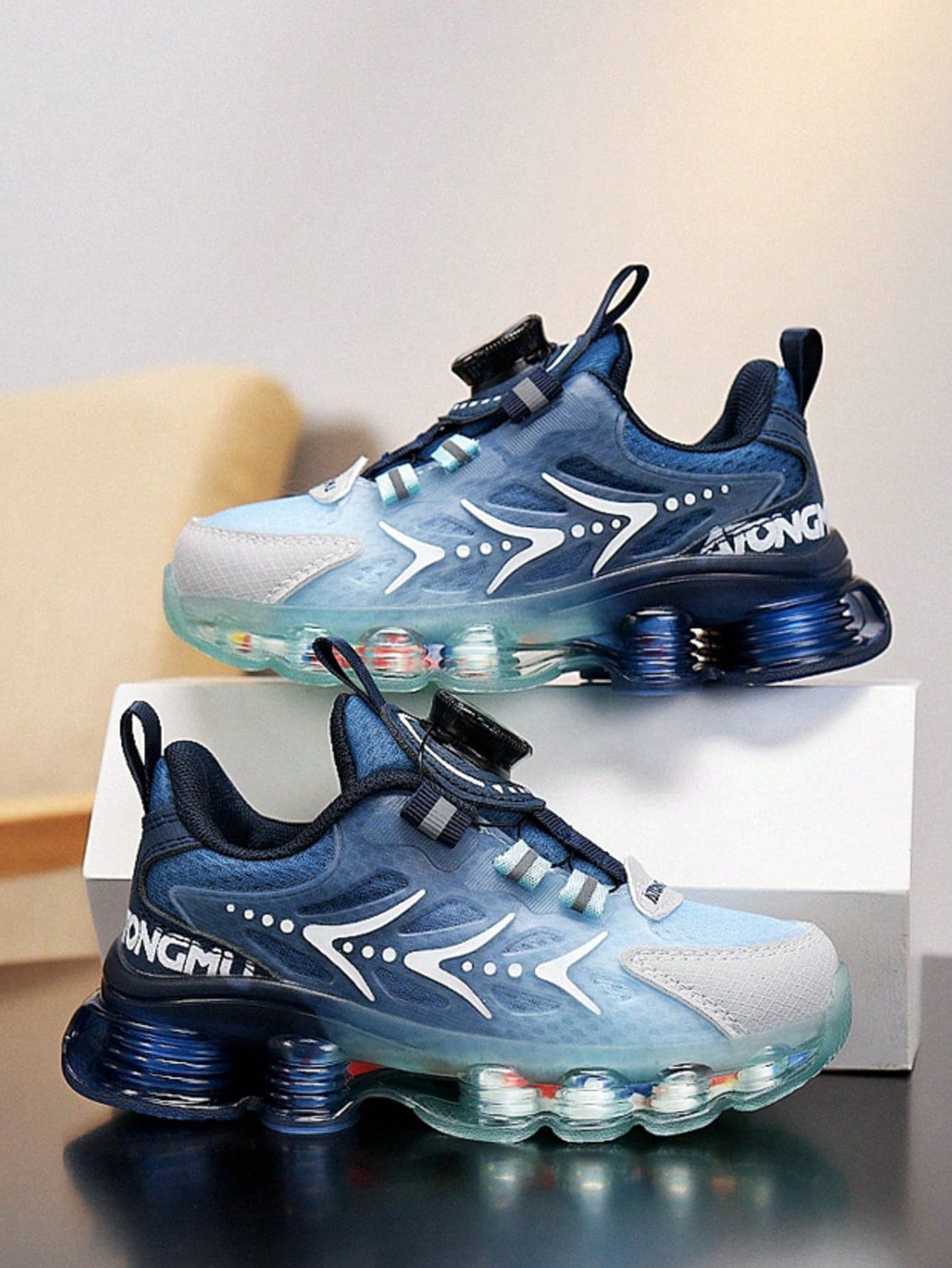 Boys' Spring/Summer Lightweight Sports Shoes, Mesh Breathable Upper, Rotary Buckle, Slip-Resistant Outsole, Versatile For Daily Wear & Sports Running Colorful Sneakers