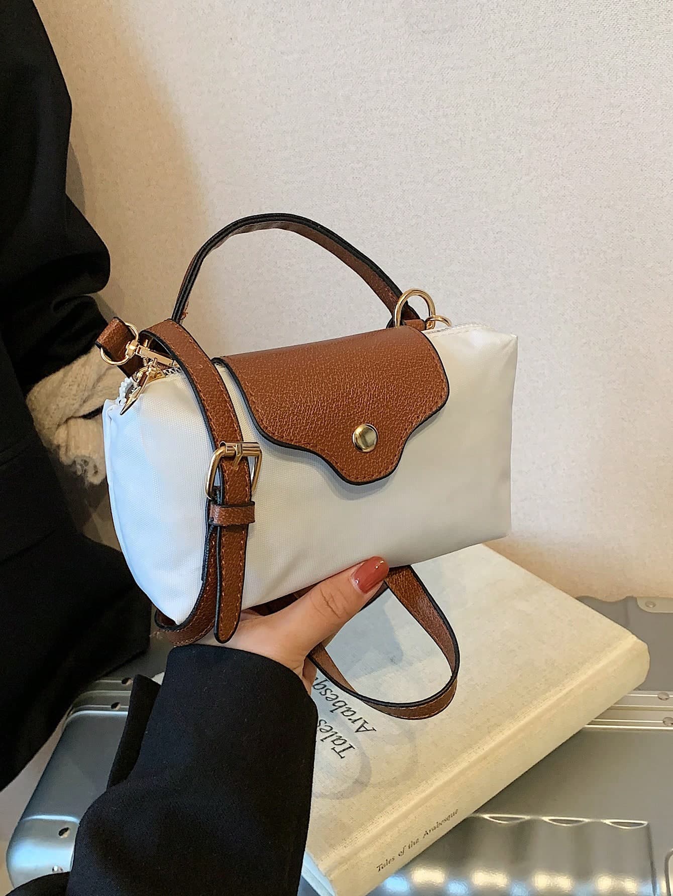 1pc Mini Fashion Handbag Small Square Bag, Versatile Women's Shoulder Bag Crossbody Bag, Solid Color Mini Wallet, Can Hold Phone, Coins, Lipstick, For Daily Use, Commuting.
