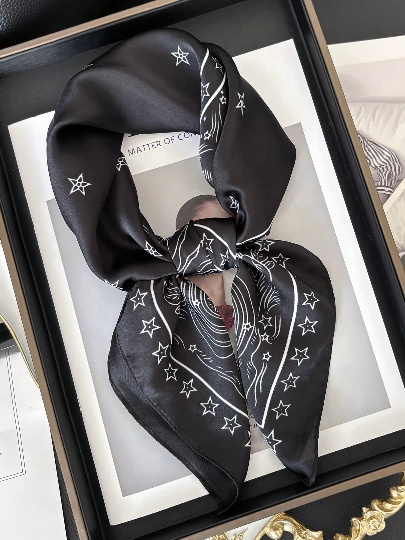 1pc Women Small Satin Square Print Wrap Handkerchief Bandana Neck Hair Skinny Tie Scarves Shawls