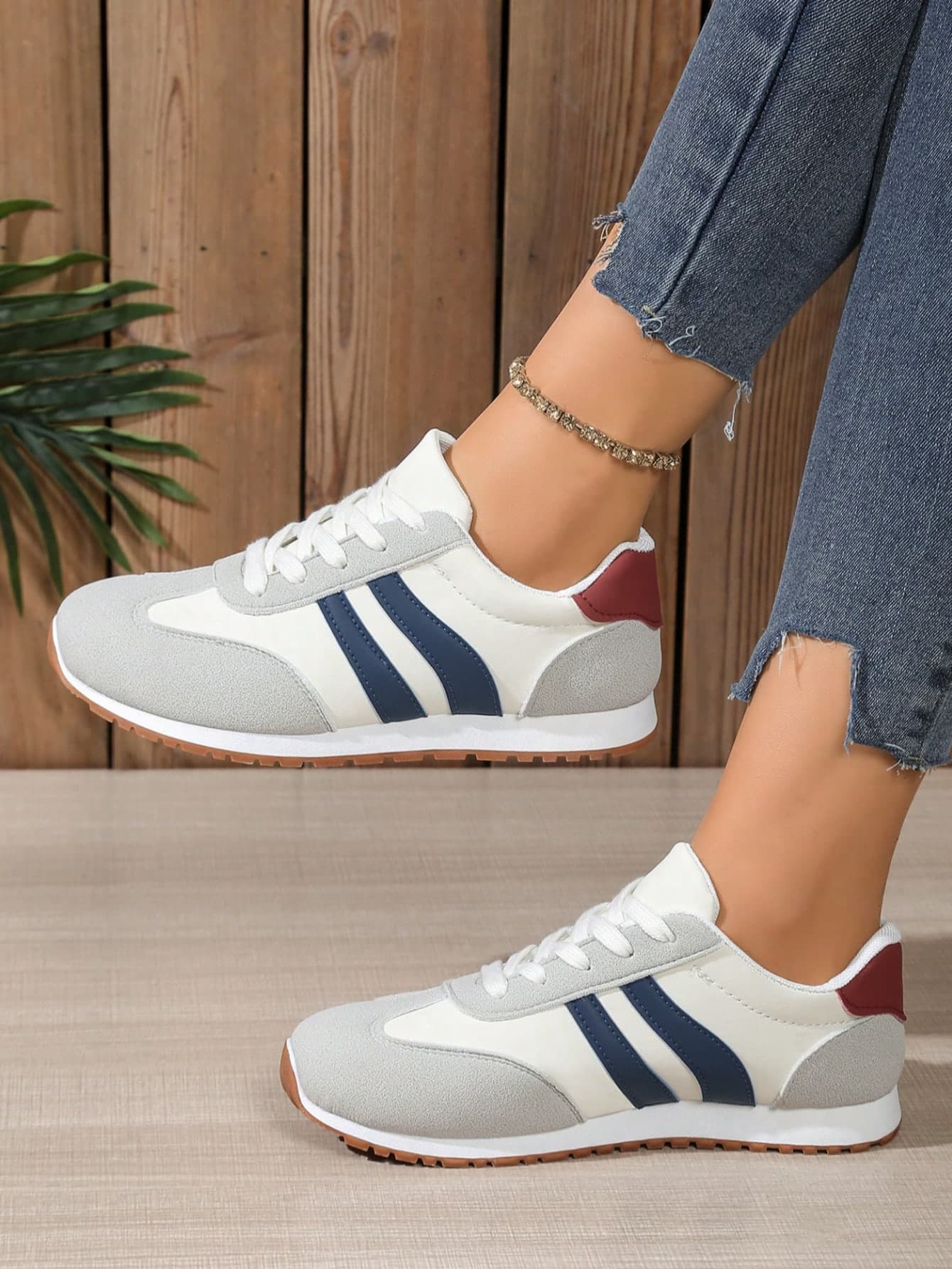 1 Pair Women's Gorgeous Affordable Lightweight Comfortable Casual Sneakers, 2026 New Classic Slip-On Versatile Non-Slip Outdoor Shoes
