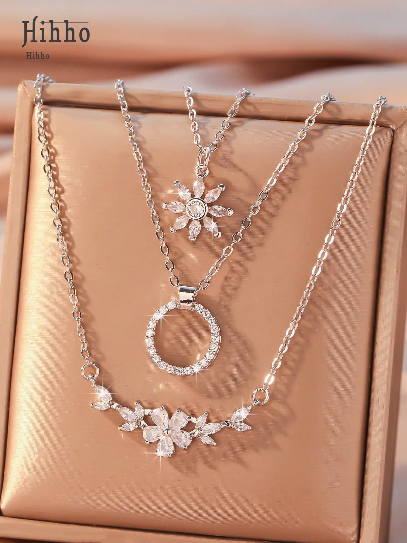 Hihho 3pcs/Set Fashionable Elegant Floral Circle Pendant Design Personalized Creative Women's Necklace Set With Cz Stone Inlay