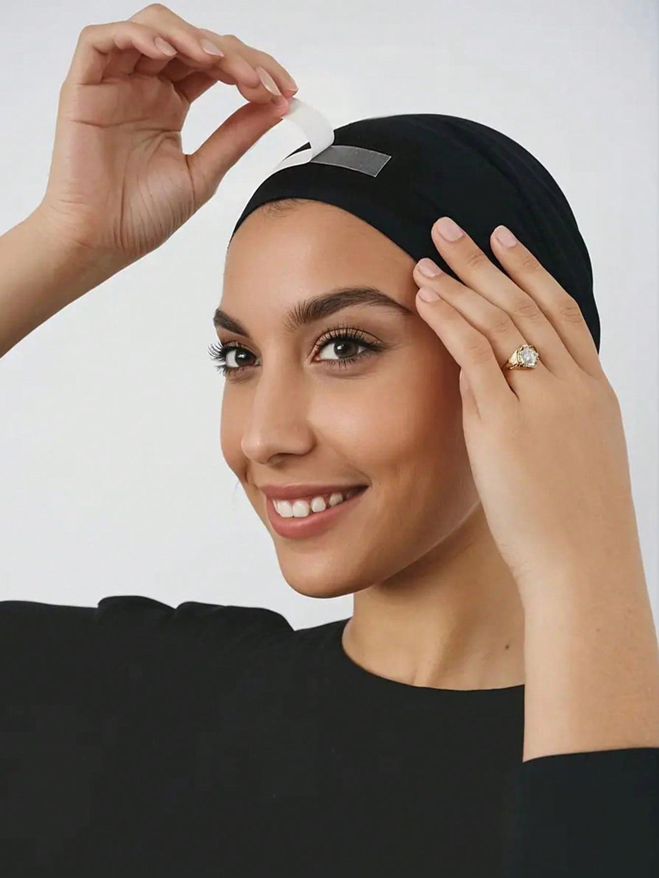 36/72pcs Headband Clips Accessories - Headband Clips, Painless Double-Sided Adhesive, Fashionable Styling, Easy To Wear, Versatile Headband, Non-Slip Double-Sided Adhesive Headband Accessories, Non-Slip, High Quality, No Residue, Women's Fashion Accessories, Headband Style | Modern Packaging | No Residue Solution