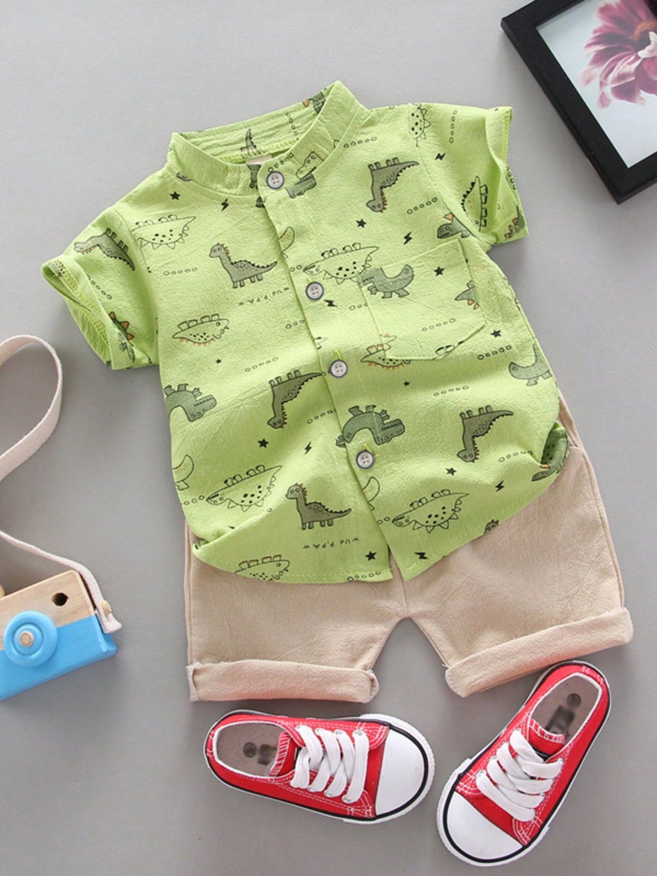 Toddler/Infant Cartoon Dinosaur Allover Print Stand Collar Short Sleeve Shirt And Shorts Set For Summer