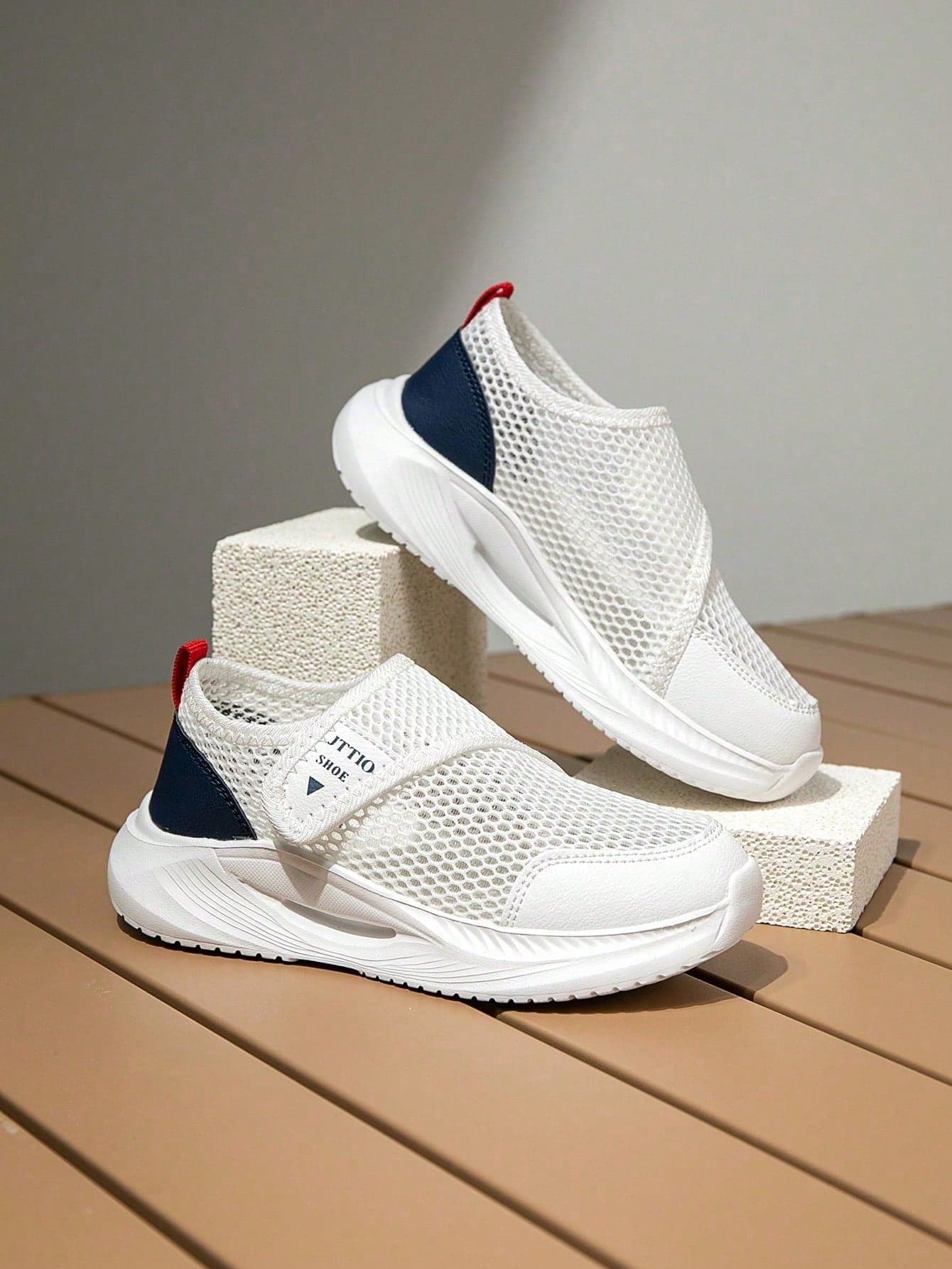 1 Pair Kids' Mesh Breathable Comfortable Casual Lightweight Running Shoes, Fashionable Sneakers For Boys And Girls, Suitable For Daily, School, Indoor And Outdoor Activities In Summer