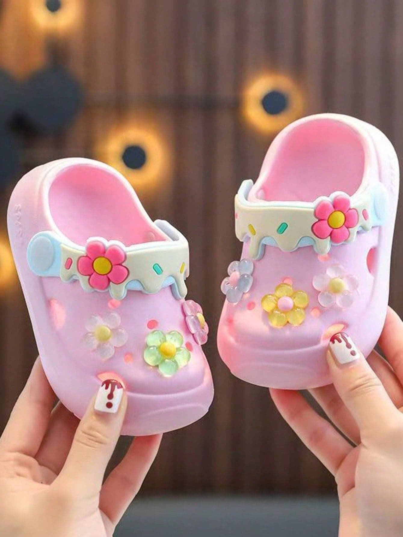 Summer New Cute Cartoon Shark Adorable Indoors & Outdoors Toddler Boys' Breathable Sandals, Boys & Girls Soft Bottom Children Slippers