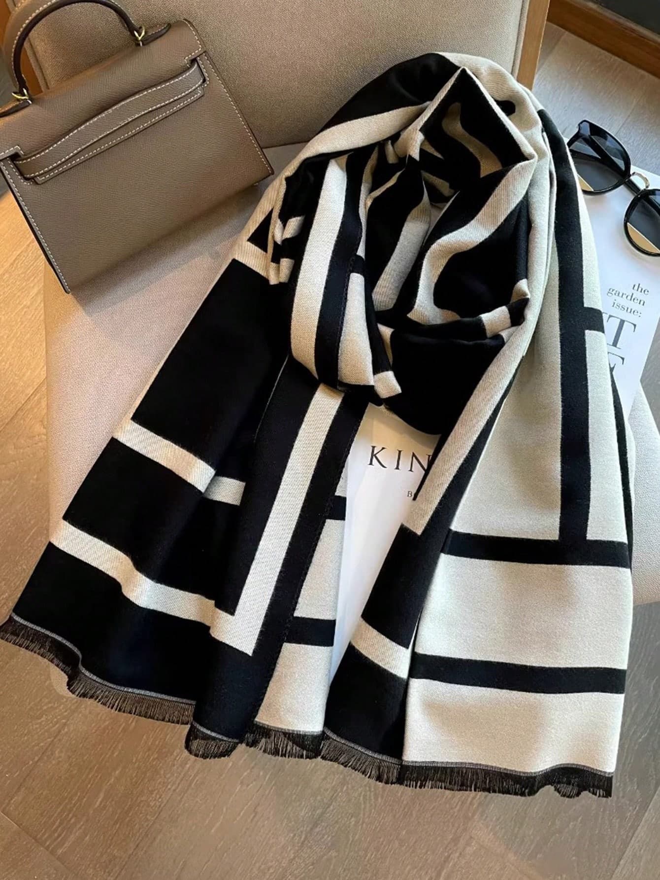 1pc Geometric Pattern Black Scarf For Women, Warm And Versatile Wrap/Shawl, Suitable For Winter, Office Air-Conditioning For Dress