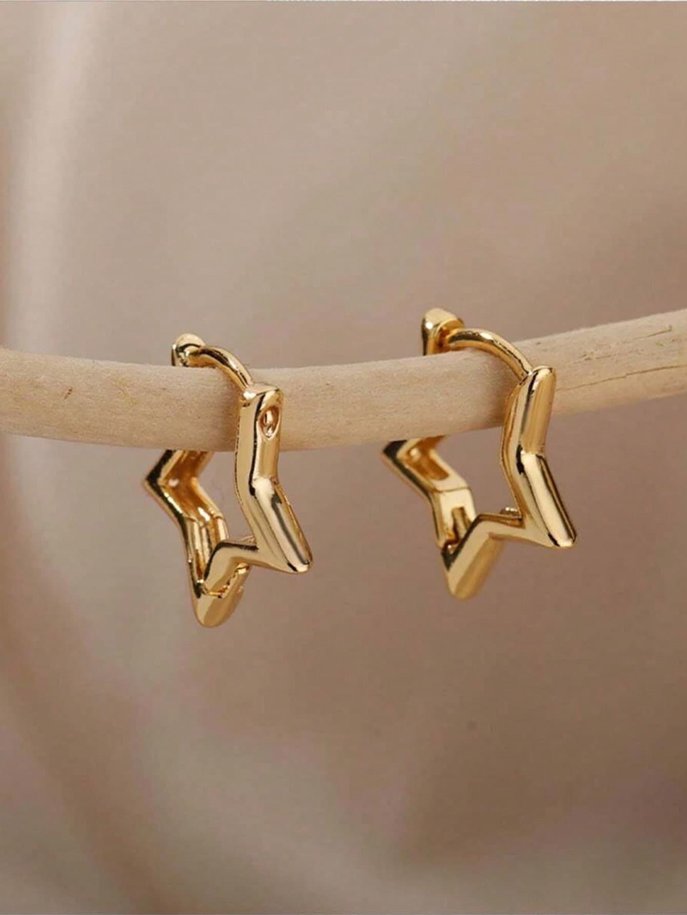 1Pair Minimalist Small Star Hoop Earrings,18k Gold Plated Electroplated Jewelry Perfect For Women's Date, Vacation & Gifts