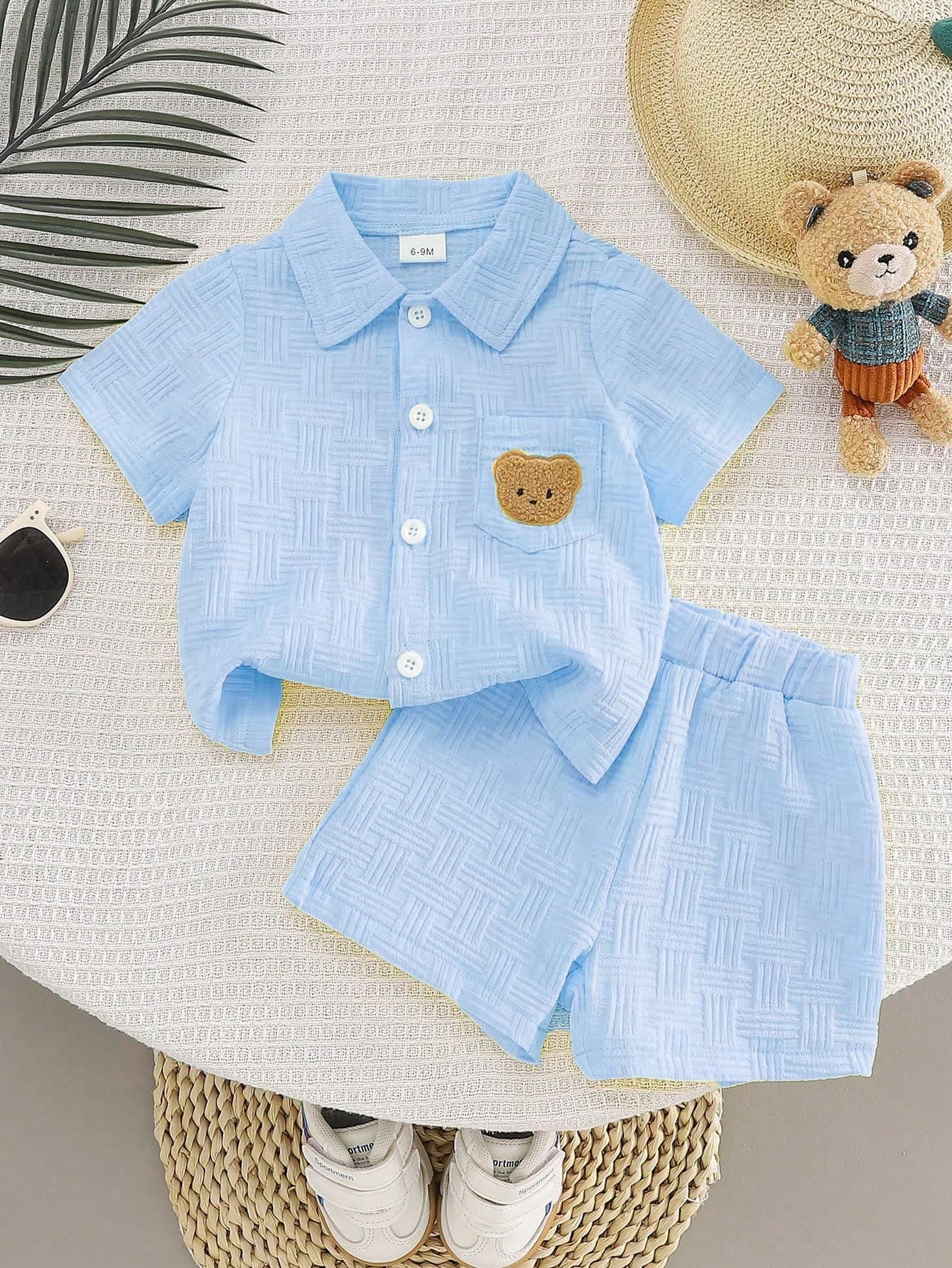 2pcs Baby Boy Street Fashion Set - Textured Pocket Bear Embroidered Shirt And Shorts