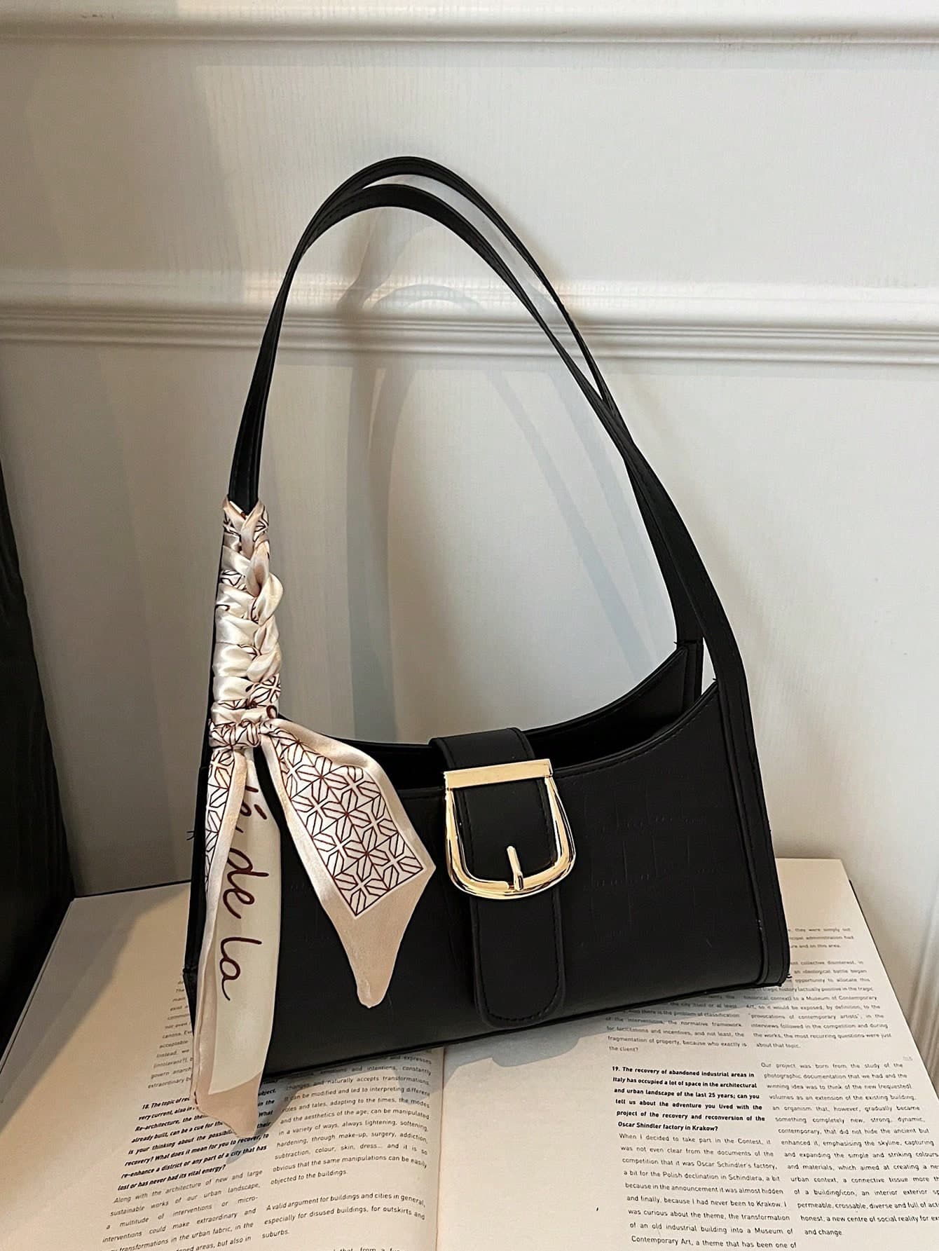 Crocodile Embossed Strap Decor Minimalist Fashion Shoulder Baguette Bag With Scarf