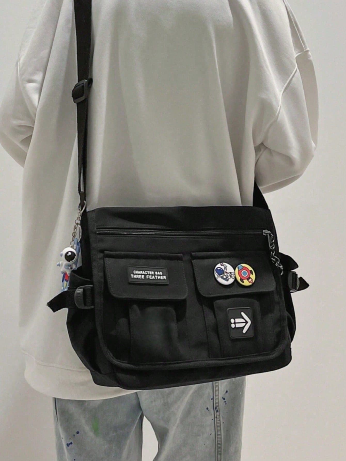 Letter Decor Plain Men Crossbody Bag With Pendant School Bag Laptop Bag,Y2k