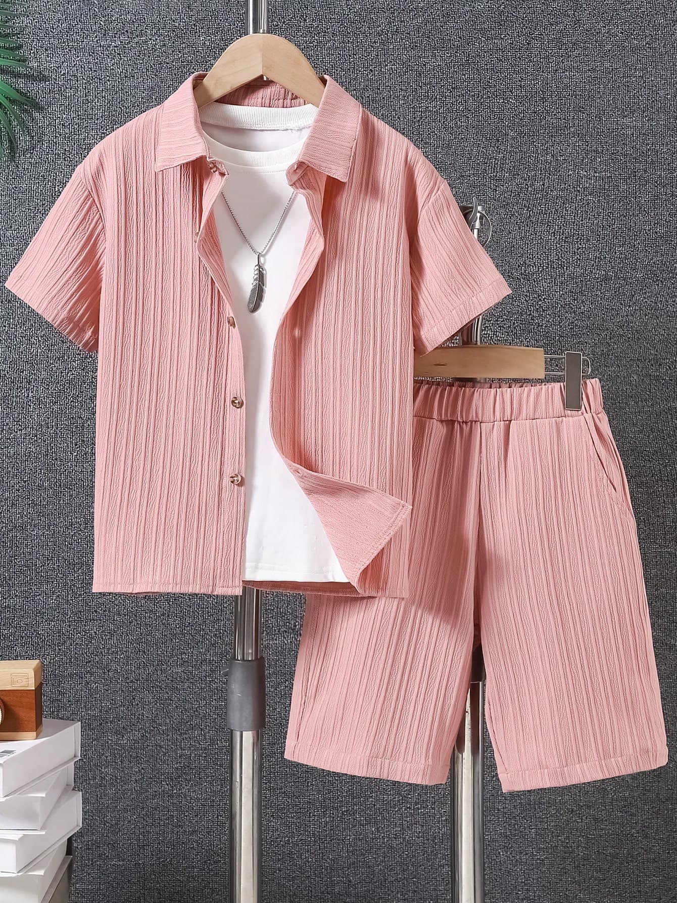 Boys' Casual Wavy Texture Short Sleeve Shirt & Shorts Set, Lightweight Breathable Solid Color, Suitable For Spring/Summer