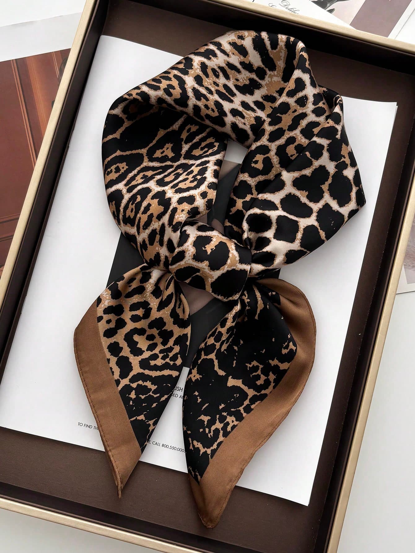 Livesso 1pc Luxury Brand Leopard Print Scarf, Women's Faux Silk Neckerchief, Casual Versatile Decorative Small Scarf, Suitable For Dress Matching