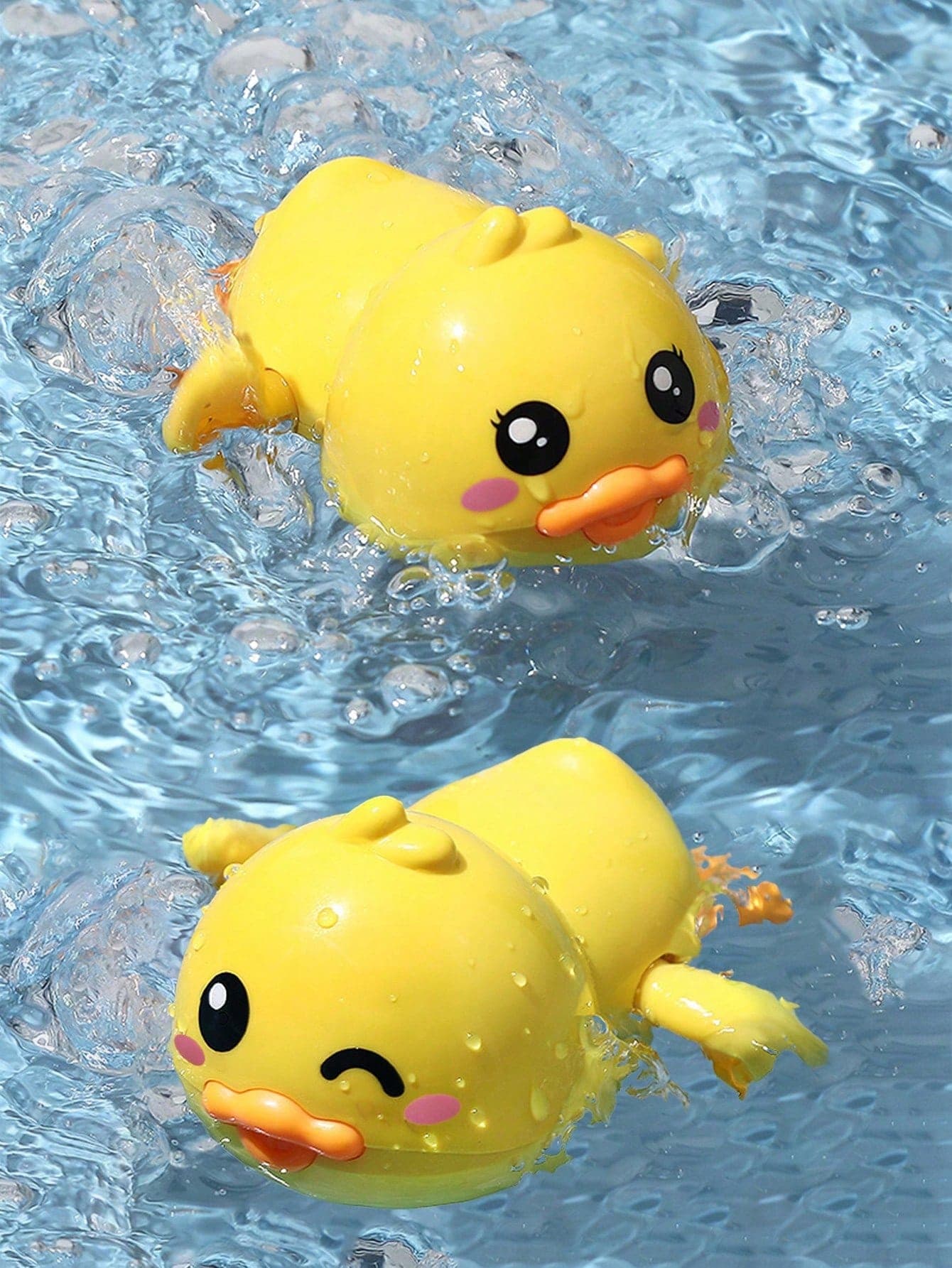 1pc Cute Duck Bath Toy, Suitable For Infants - Children Swimming Pool Toy, Sensory Toy For Toddlers, Swimming Water Toy, Baby Supplies, Baby Accessories, Stress Relief Toy, Games, Birthday Gift, Christmas Gift, Halloween Gift (Random Style)