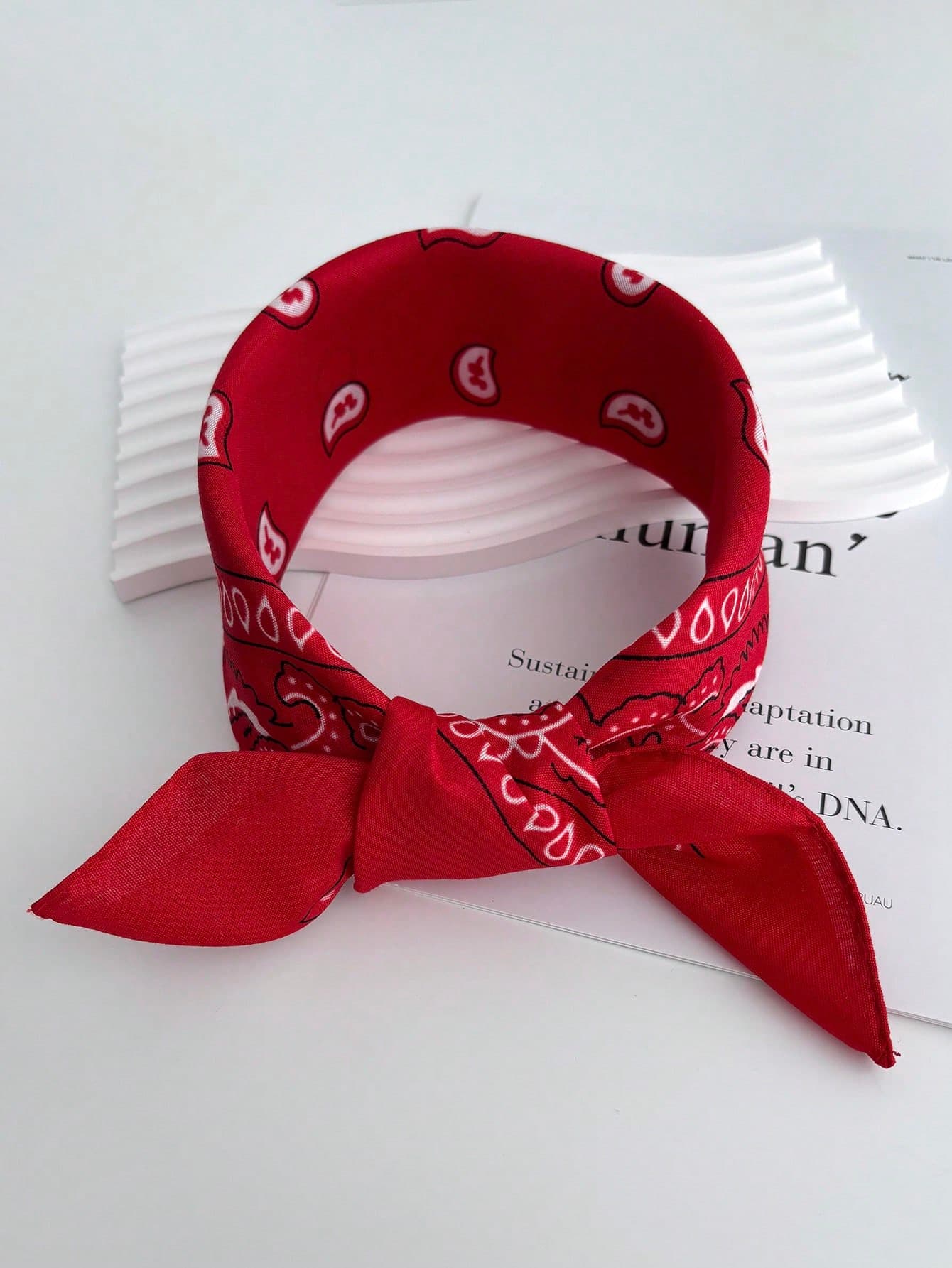 1pc Hip Hop Black Headband, Neck Scarf, Sports Headwear, Wristband, Handkerchief With Printed Pattern, Suitable For Formal Wear,Beach,Holiday