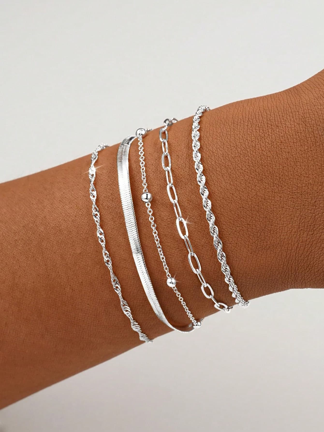 5pcs/Set Elegant Adjustable Layered Bracelets For Women, Suitable For Daily Wear (Random Bead Quantity But Fixed Length)