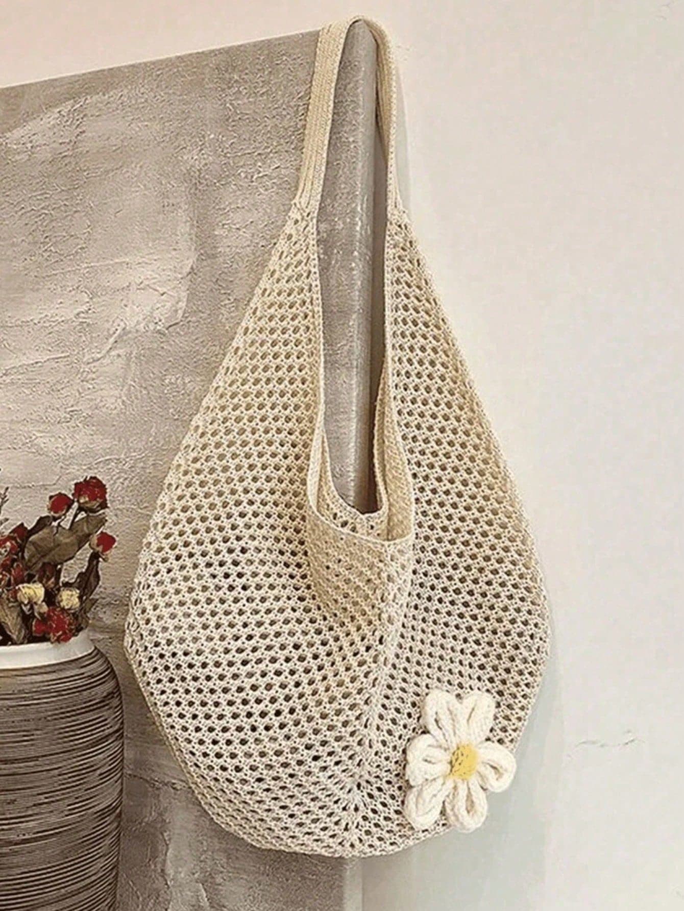 Hollow Woven Straw Bag Bohemian Style Beach Tote Bag Large Capacity Shopping Beach Bag Fashion Hollow Woven Straw Bag