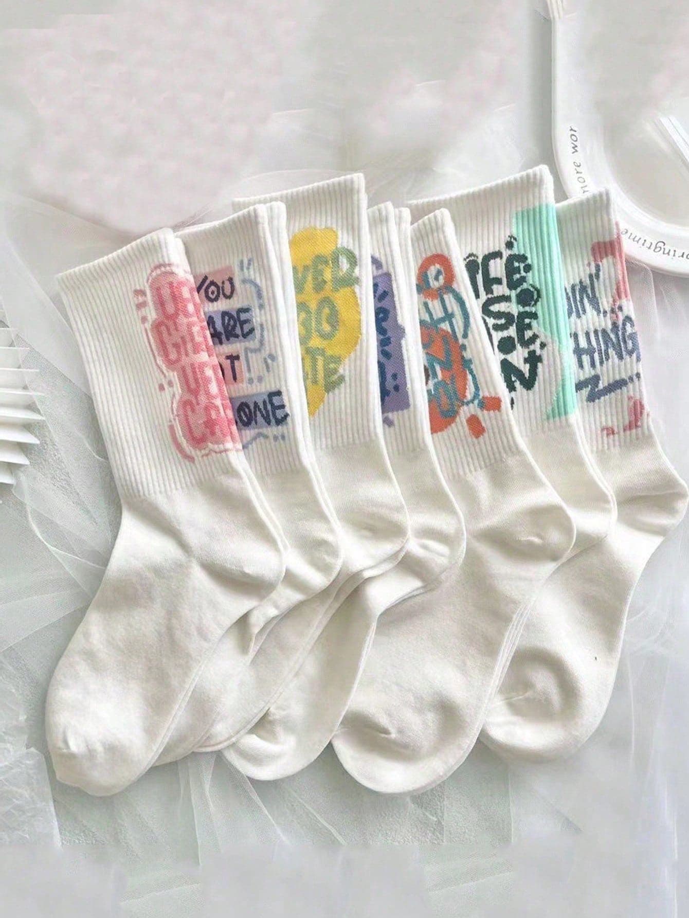 20pcs/14pcs Women Fashion Knee High Socks, Personalized Letter Print Sports Socks, Unisex Antibacterial Soft Black & White Odor-Resistant Moisture-Wicking Sports Socks, Soft & Comfortable, Suitable For All Seasons, Outdoor, Party, Gift, Y2K, Gothic, School, Soft