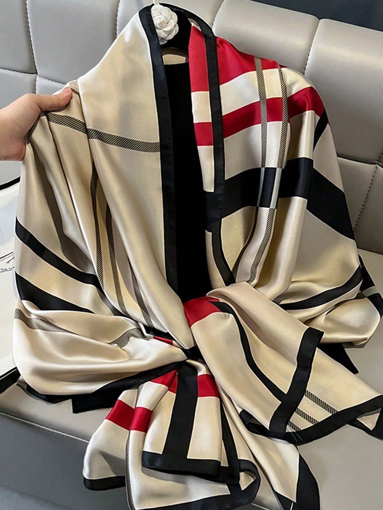 1pc Women Fashion Striped & Solid Color Lightweight Scarf, Elegant Shawl, Suitable For Outdoor And Beach Activities For Dress