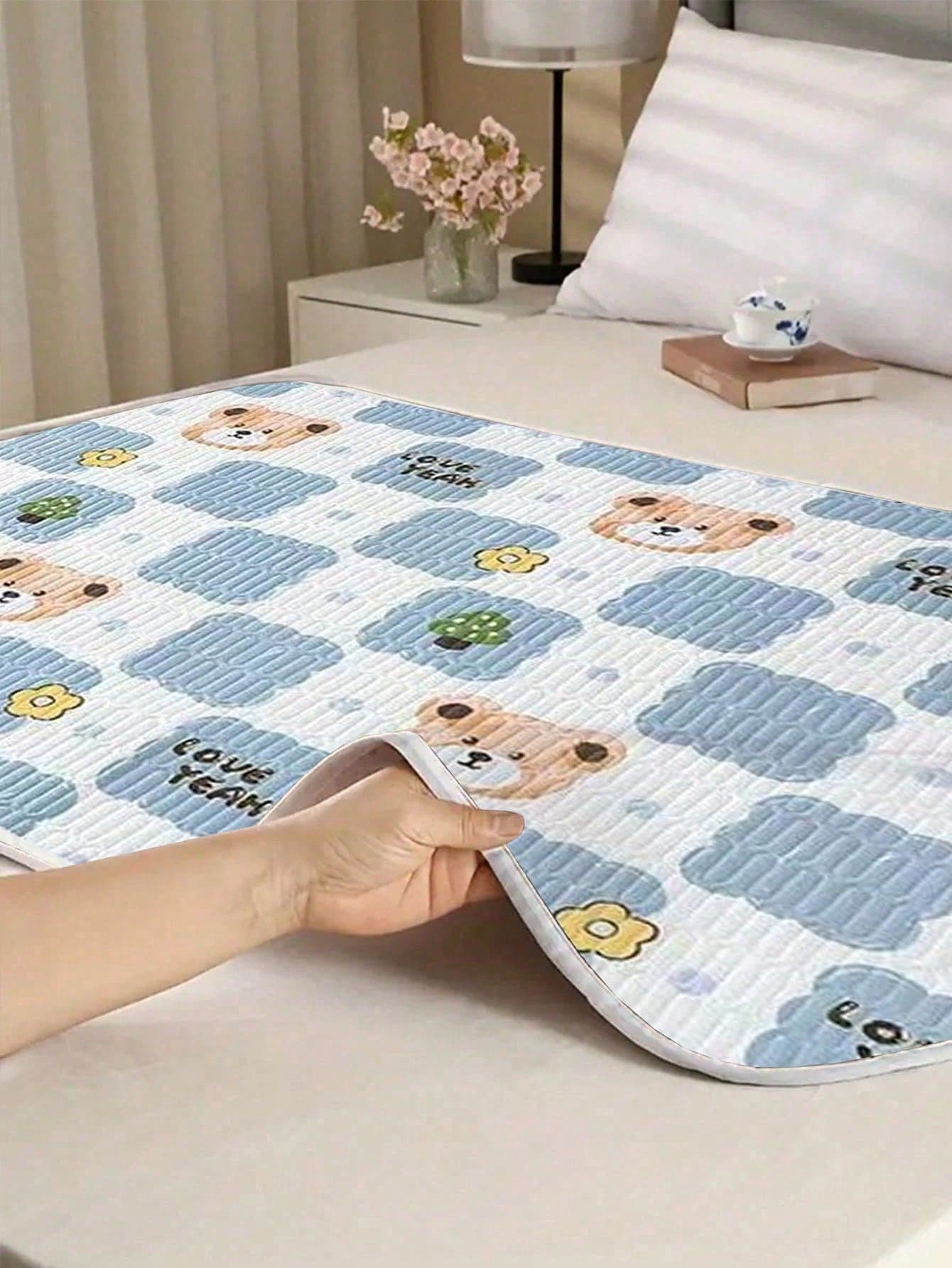 Waterproof & Washable Adult Incontinence Bed Pads, Absorbent And Breathable, Suitable For Period Care