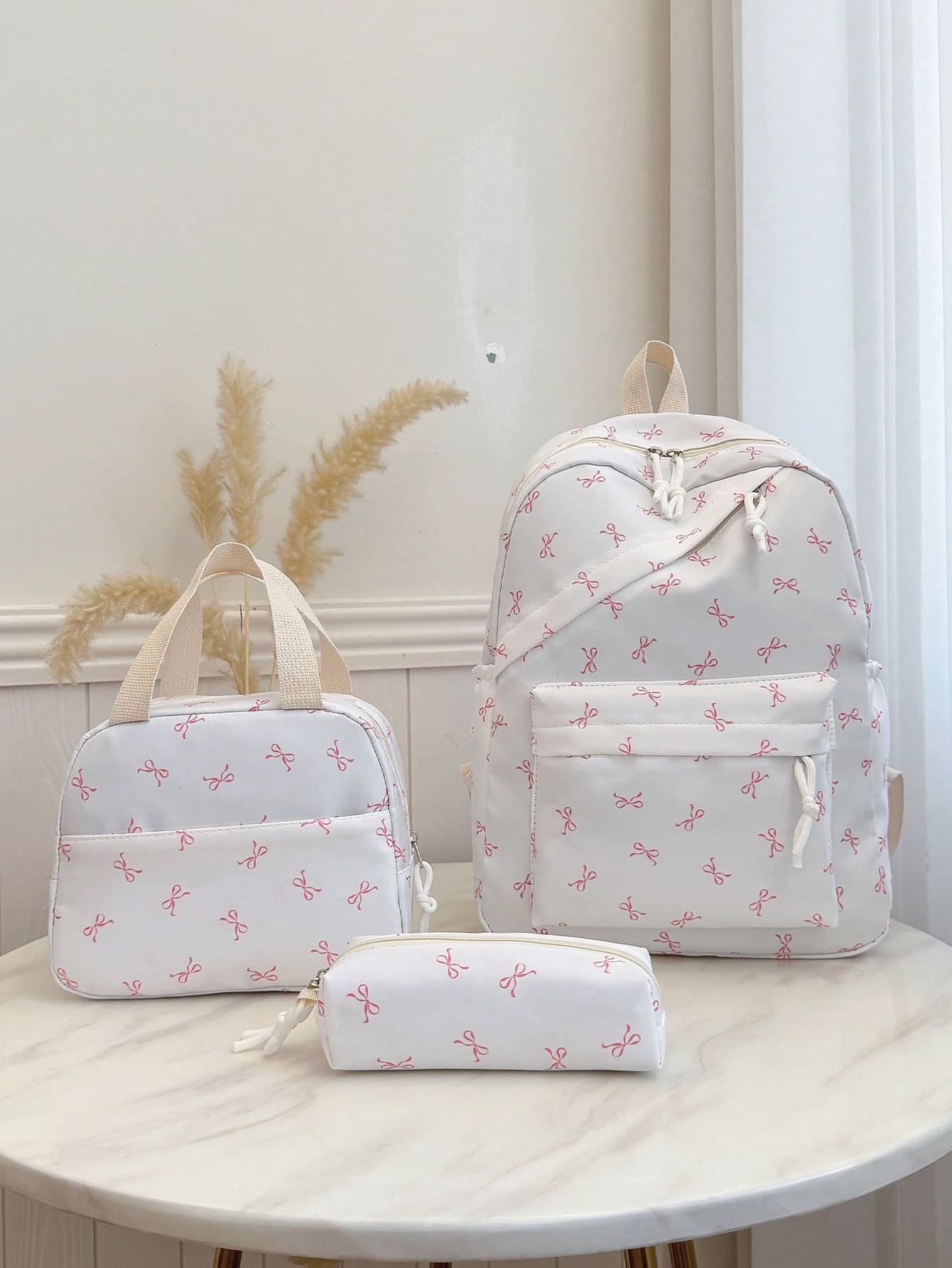 3pcs/Set Casual Collegiate Bow Print Backpack Set, Includes Backpack, Lunch Bag, Crossbody Bag And Pencil Case With Laptop Compartment, Adjustable Straps, Multi-Pocket Large Capacity, Multifunctional Bookbag Set, Suitable For Women/Girls/Teens/College Students/Graduates For Daily Use/Vacation/Travel/Back To School, Cute Bow Backpack , Bow , Kawaii