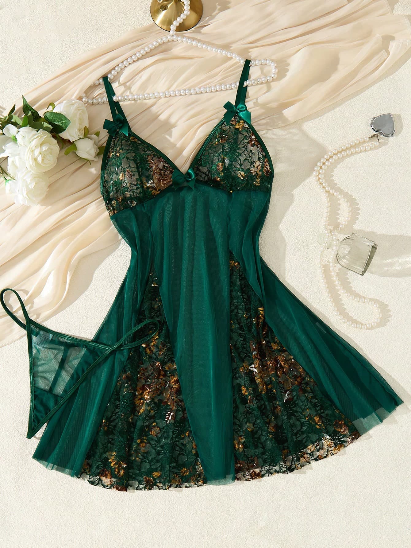 2pcs/Set Women's Green Vintage Court Style Charming Pajama Set, Lace Patchwork Sexy Nightgown With Lace Flowers, Christmas Surprise Party Gift