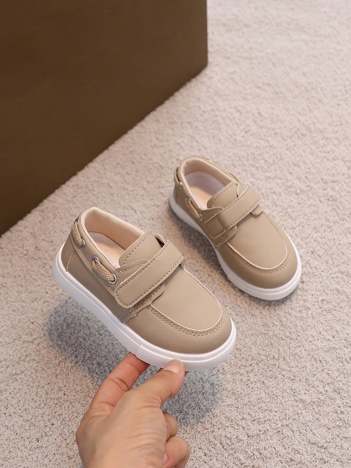 1 Pair Baby Outdoor Flat Comfortable Toddler Shoes, Fashion Versatile Casual Sneakers, Spring/Autumn