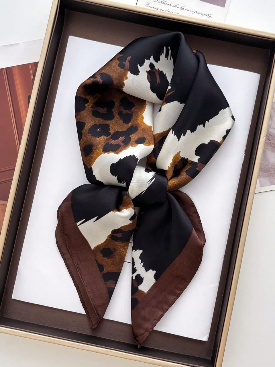 1pc Luxury Brand Leopard Print Scarf, Women's Faux Silk Scarf, Casual Versatile Decorative Small Scarf