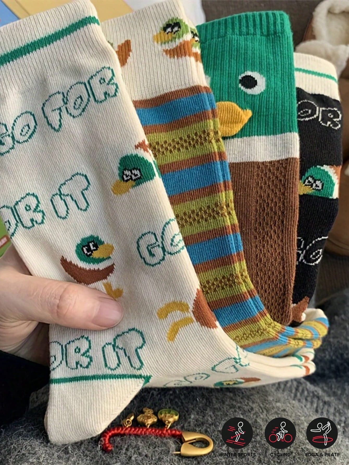 4 Pairs Women's Japanese Cartoon Duck Pattern Socks - Adorable Animal Patterns, Striped And Solid Color Designs, Made Of Soft And Breathable Fabric, Perfect For Casual Wear In Spring And Autumn. This Comfortable Sock Series Is A Must-Have For Sock Collectors And An Essential Item For Outdoor Activities, 8 Pairs/2 Pairs Per Pack.