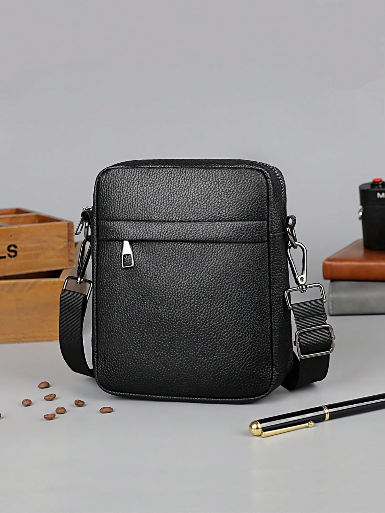 New Men's Bag, Casual Versatile, Universal One Shoulder Crossbody Small Backpack, PU Leather Travel Storage Bag, Printed Holiday Theme Storage Bag