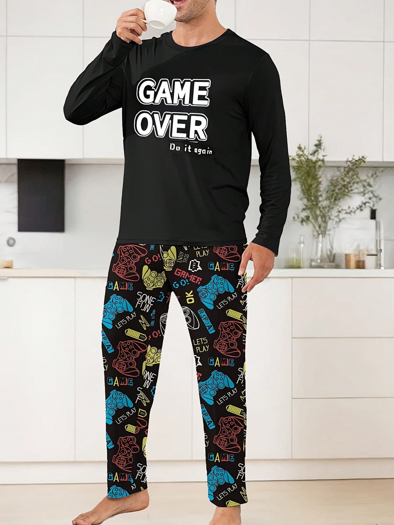 Men's 2 Pieces Game Theme Comfortable Long Sleeve & Long Pants Loungewear Set, Decorated With Colorful Game Controller Print Pattern