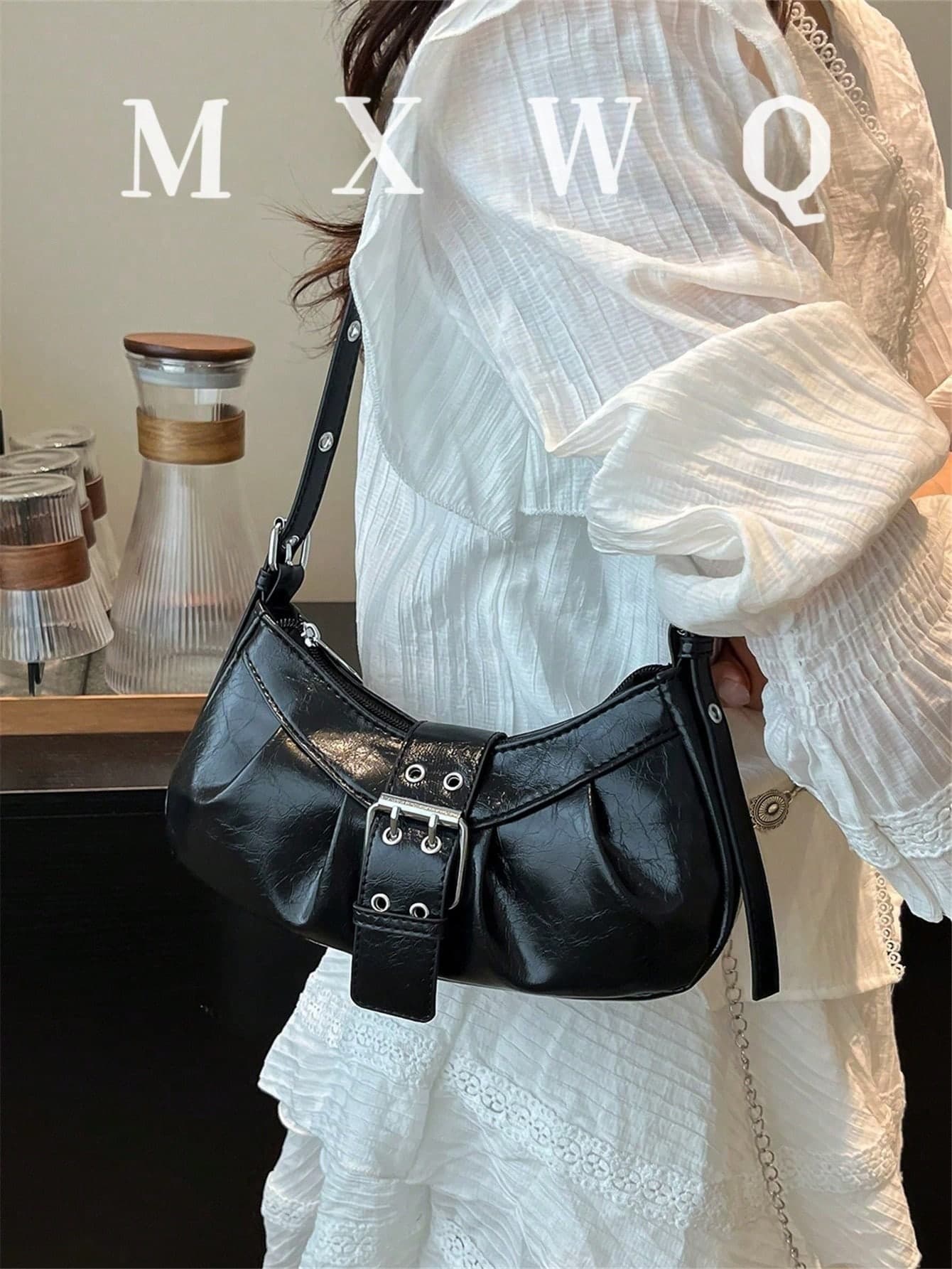 Livesso 1pc Women's Vintage Mad Max Punk Wanderer Motorcycle Bag, Rivet Decor, Adjustable Shoulder Strap, Large Capacity, Soft Faux Oil Wax Gradient Color, One Shoulder Underarm Bag, Baguette Bag, Square Bag, Suitable For Work, Commute, Date, Party