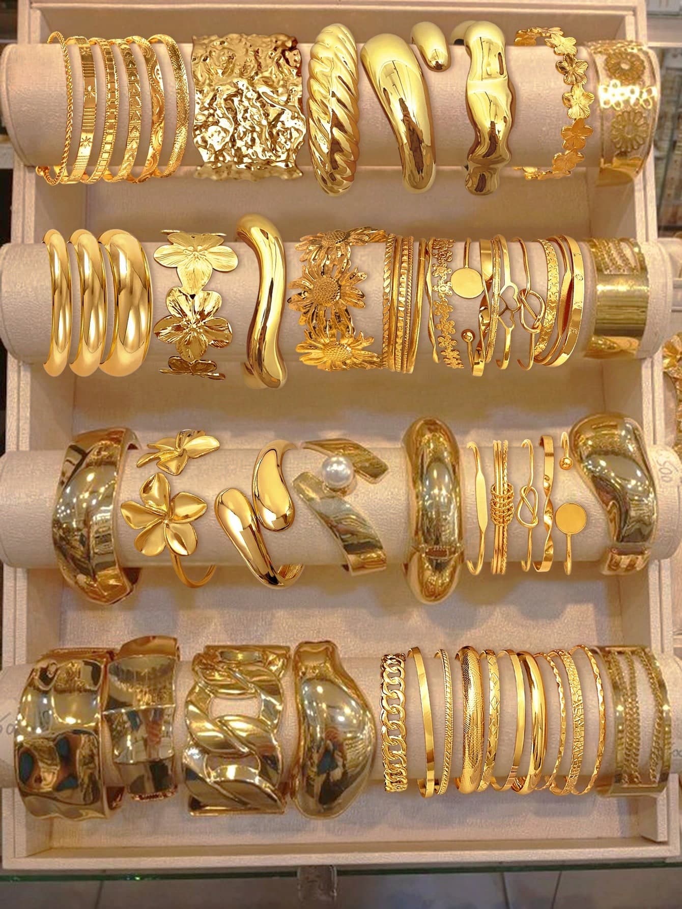 25/15/13/12/7/5pcs Chunky, Vintage Multi-Piece Stackable Bracelets Set - Floral, Geometric, Teardrop, Beaded, Wave, Heart, Embossed, Love Text, Twisted, Chain, Asymmetrical, Braided, Smooth, Minimalist, Metal, Exaggerated, Thick Cuff, Fashion, Elegant, Retro, Cute, Holiday, Party, Daily Wear