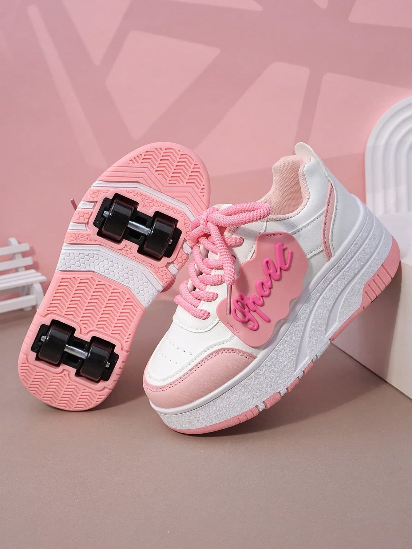 Kids Roller Skate Shoes With 4 Wheels, Detachable Wheeled Sneakers, Lace-Up Heelys Roller Shoes, Fashion Casual Shoes For Boys And Girls