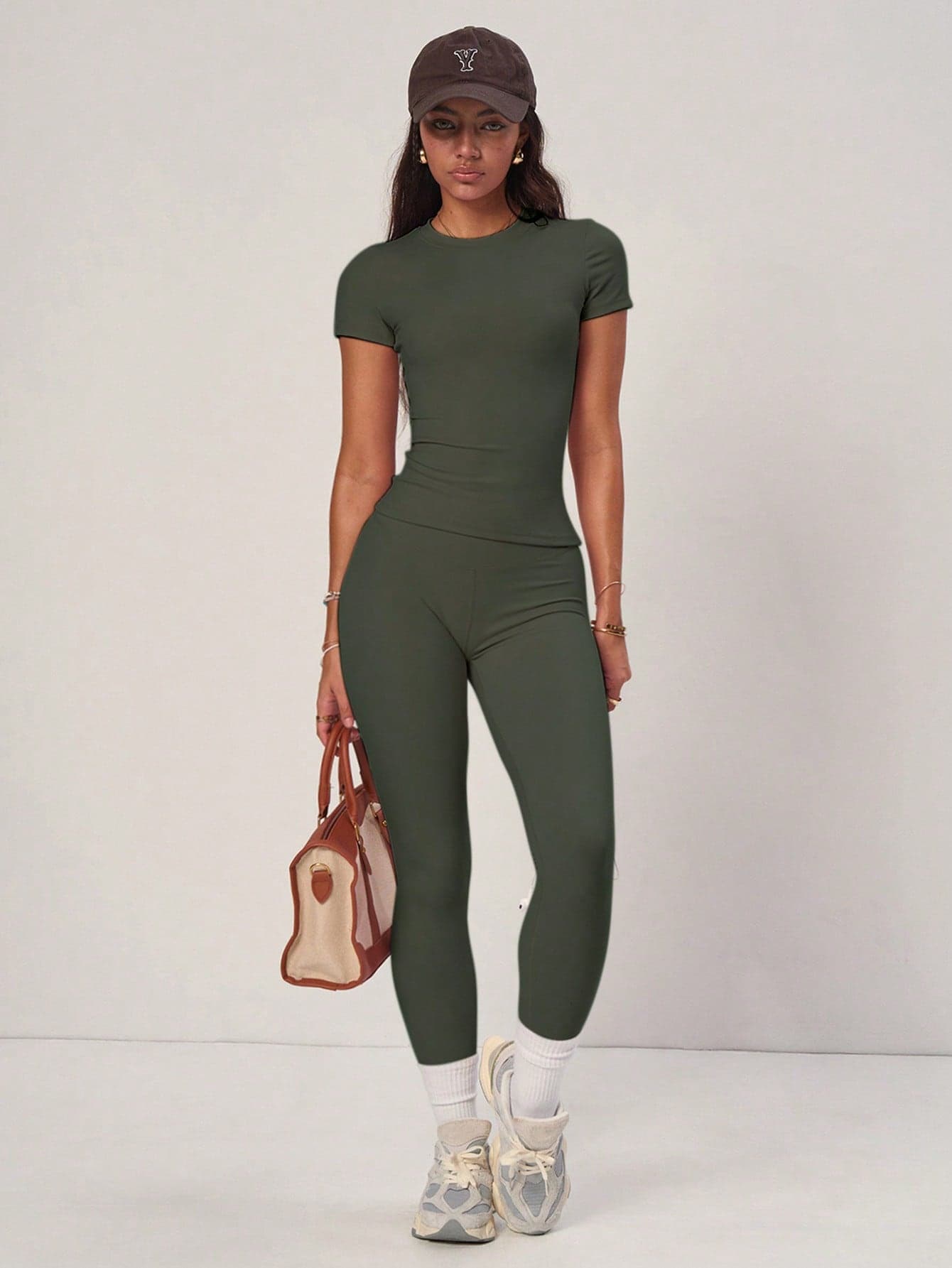 PinkTip Forest Green Basic Top And Pants Set, High-Waisted Slim Fit, Casual And Gym Wear For Summer Sports