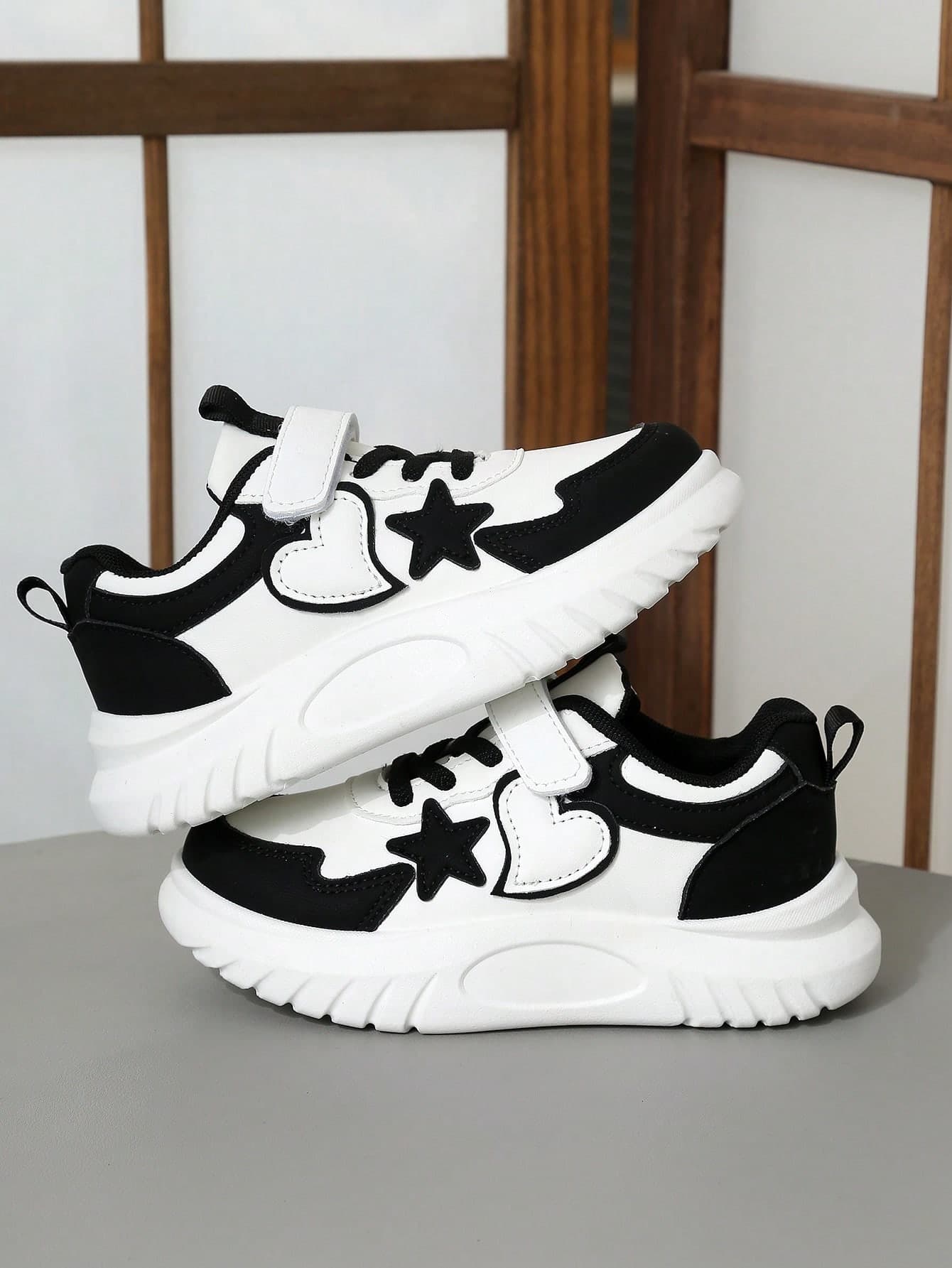1 Pair Back To School Essential White Sneakers, Cute Star & Heart Decor, Kids Casual Thick Sole Athletic Shoes, Suitable For Daily Wear, School, Sports, All Seasons