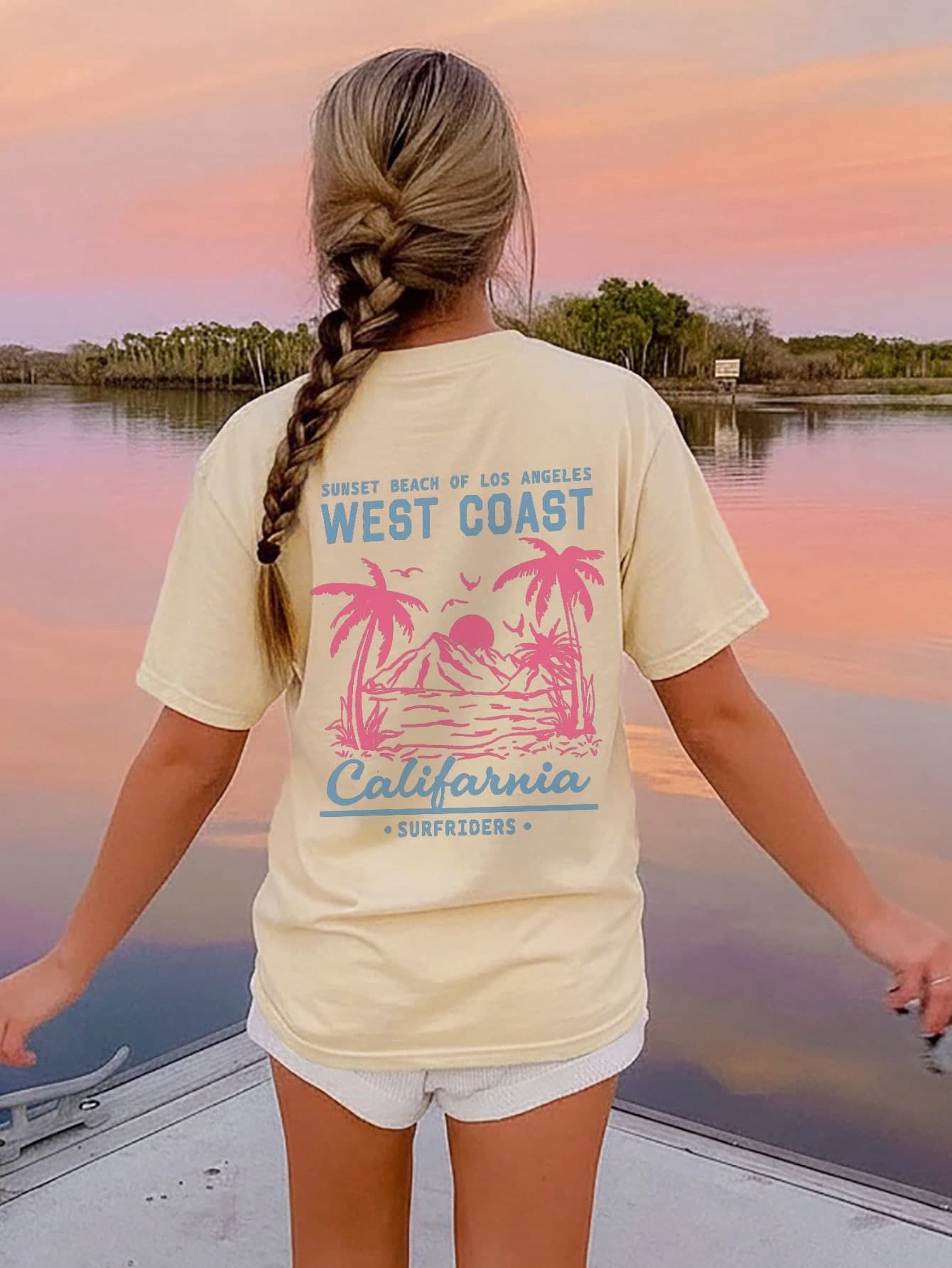 2026 New Retro California West Coast Print T-Shirt For Girls, Summer Casual Letter & Palm Tree Round Neck Short Sleeve Top, Fashionable Active Sporty Style Kids Wear, Breathable Sweat-Wicking Holiday Street Chic Orange Printed Tee For Tween Girl