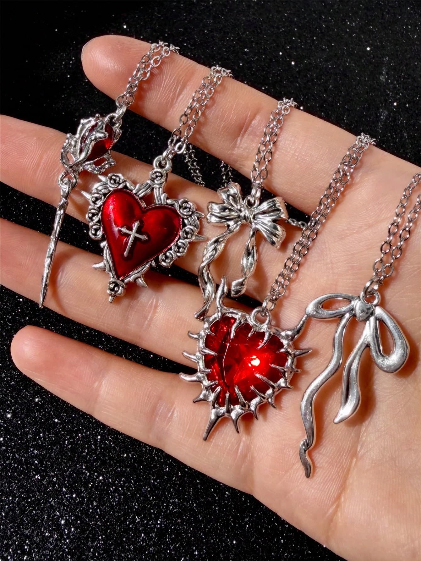 5pcs Y2K Vintage Gothic Punk Rock Style Thorn Heart Cross Rose Bow Ribbon Pendant Necklace Stainless Steel Chain Necklace Personalized Hip Hop Necklace Set, Unisex Halloween Necklace Jewelry