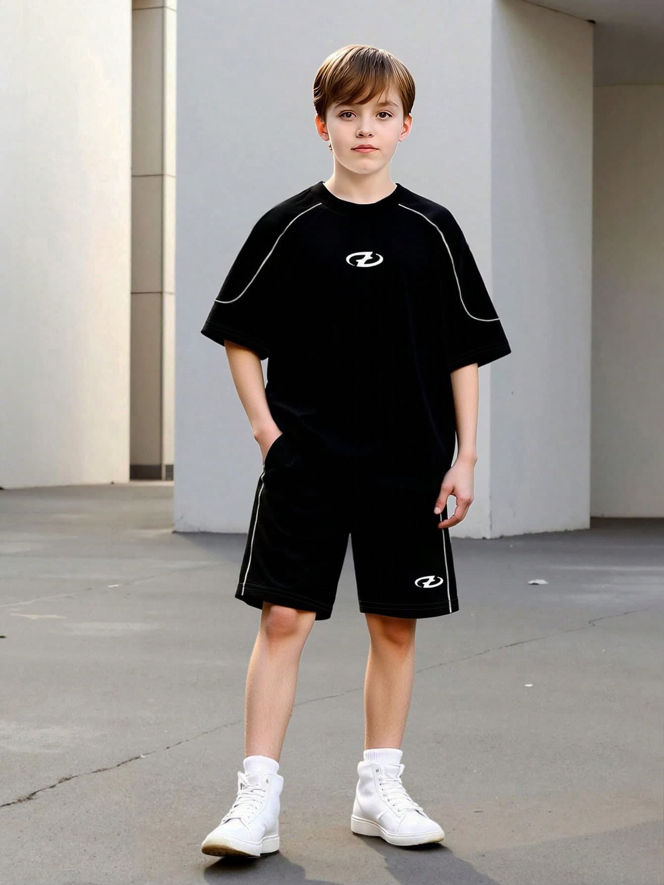 Boys' Summer Short Sleeve T-Shirt And Shorts 2-Piece Set, Fashion Classic Line Print, Raglan Sleeve T-Shirt + Minimalist Shorts, Street Style Outdoor Sports Casual Daily Outing Party Outfit, Suitable For 4-7 Years Old Boys And 8-12 Years Old Boys