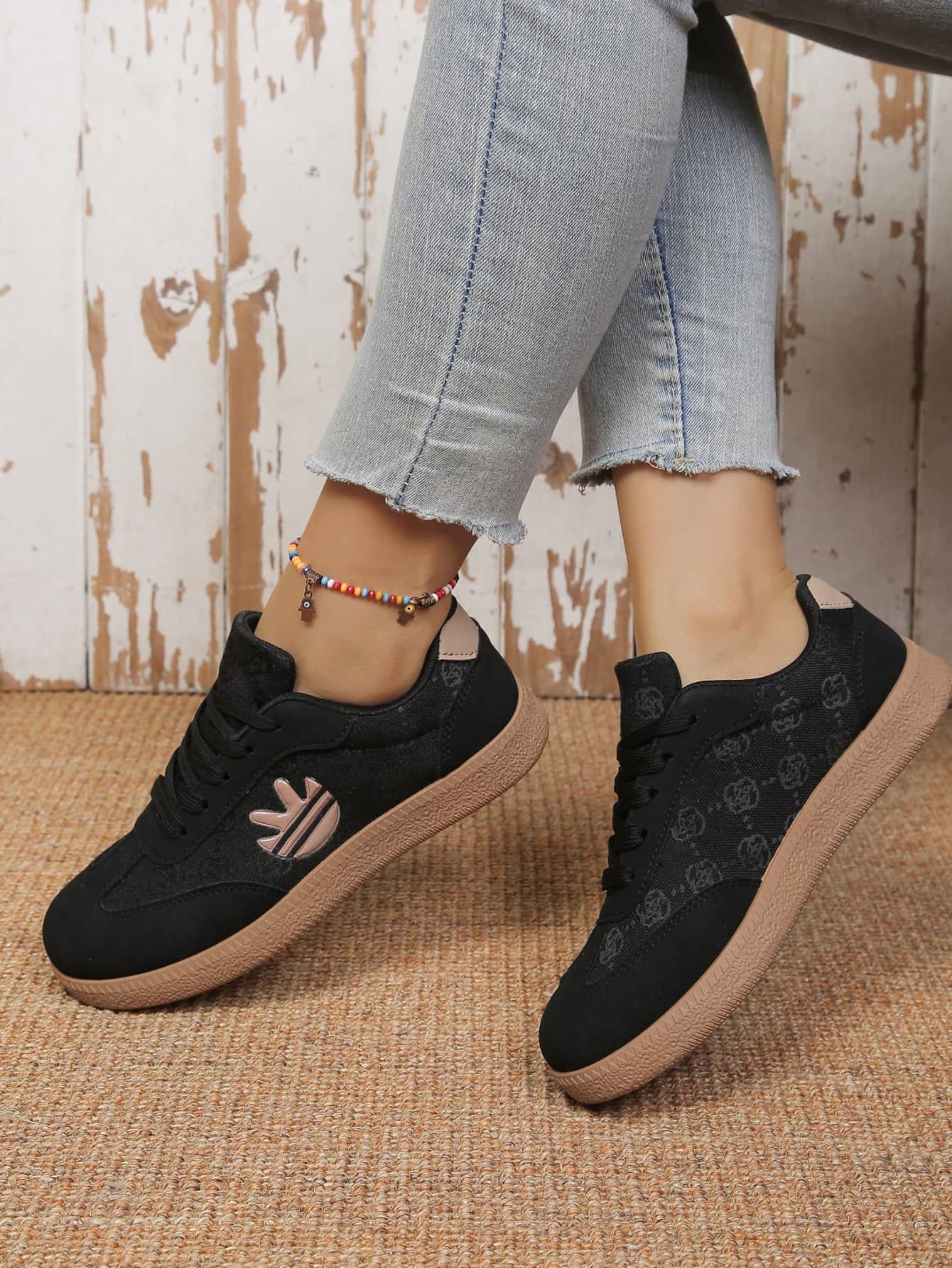 Black Low Top Platform Lace Up Sneakers, Rubber Sole With Soft Fabric Lining, Crisscross Design Women Trainers For Daily Gym Campus Outfits