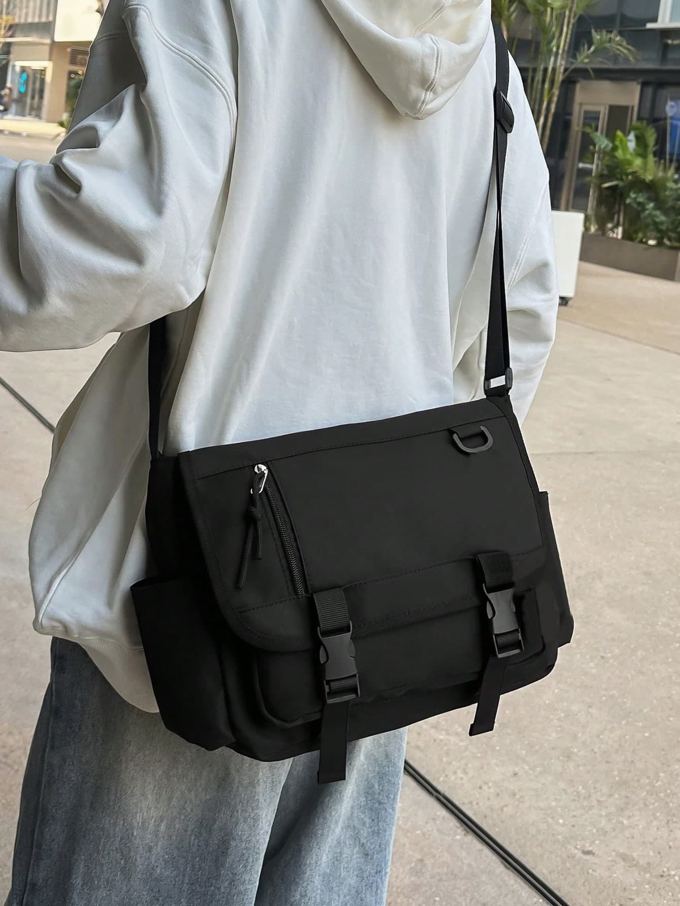 Men's Multifunctional Chest Bag With USB Charging Port, Lightweight Shoulder Bag Mobile Phone Messenger Bag, Versatile Solid Color Sports Hiking Crossbody Bag, Large Capacity Sling Bags Waterproof Daily Leisure Commuting Fanny Pack Christmas Vacation Holiday School The Sporty Life Spring School Supplies Belts New Life Items For Students Men Essentials Side Bag Purse Essentials Graduation Hiking Accessories Waterproof Backpack Belt Bag Phone Bag , Vintage , Valentines Gifts, Valentine Day, Easter, Tote Bags For University, Pouch For Phones