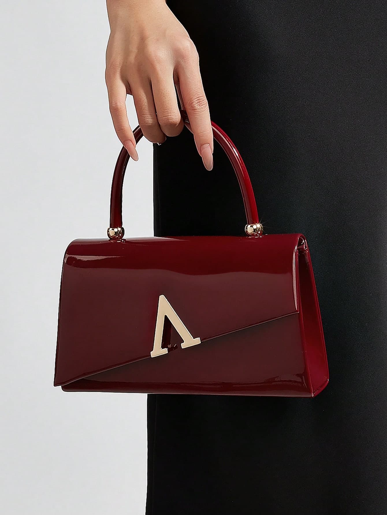 This Charming, Understated Luxury Solid Color Mirror PU Leather Clutch Is Lightweight And Portable, Making It An Ideal Choice For Teenagers, Women, College Students, Young Professionals, And White-Collar Workers For Business, Commuting, Parties, Weddings, Balls, And Evening Events.