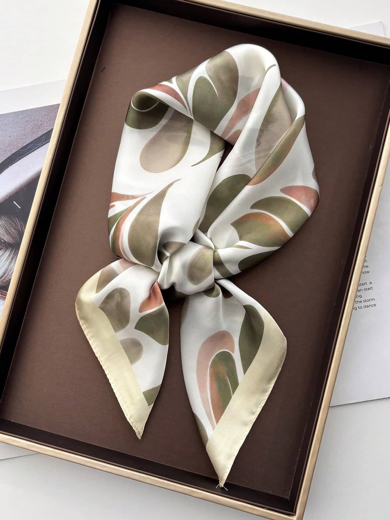 1pc Fashion New Style Small Square Scarf For Women, Decorative Neckerchief, Professional Neck Wrap, Shawl