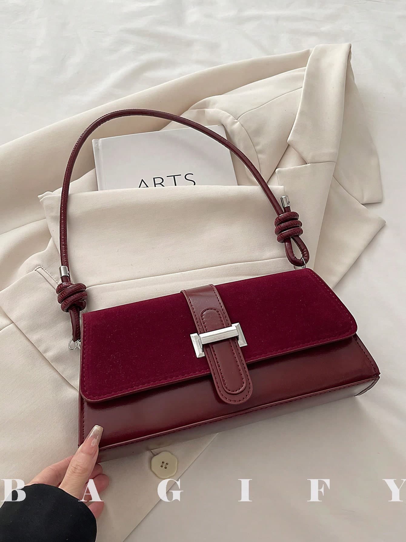 New Fashion Metal Decor Handbag Shoulder Bag, Suitable For Parties, Outings, Vacations, Shopping And Daily Use, Can Store Coins, Phones, Also Suitable As A Work Bag For Office Ladies, College Students And Working Women, Elegant Ladies Bag